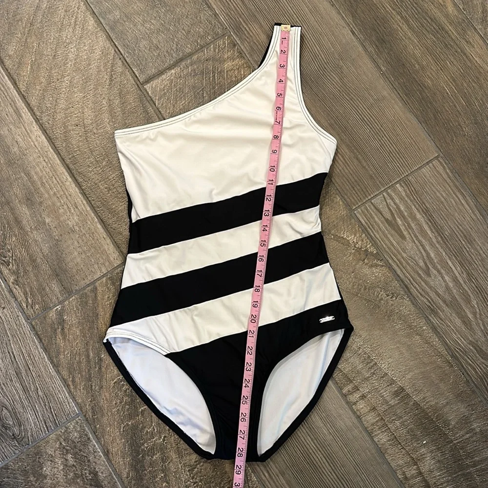 DKNY One Shoulder One Piece Swimsuit Size 10 Black White Colorblock Stripe - Picture 8 of 15